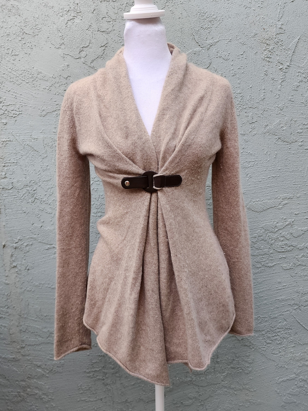 Cynthia Rowley 100% Cashmere Cardigan Sweater Leather Buckle closure XS